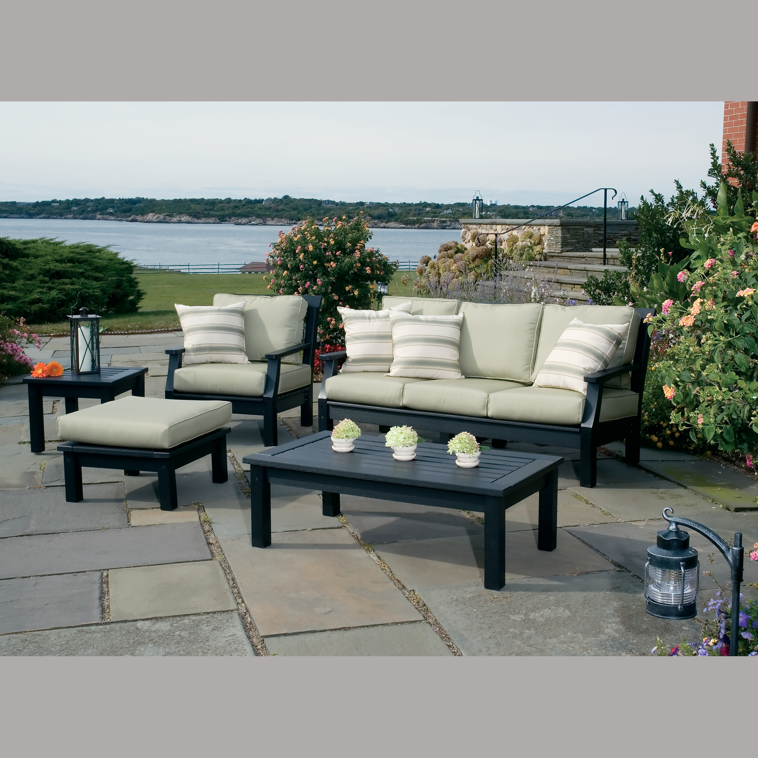 Seaside Casual Nantucket Ottoman (094)