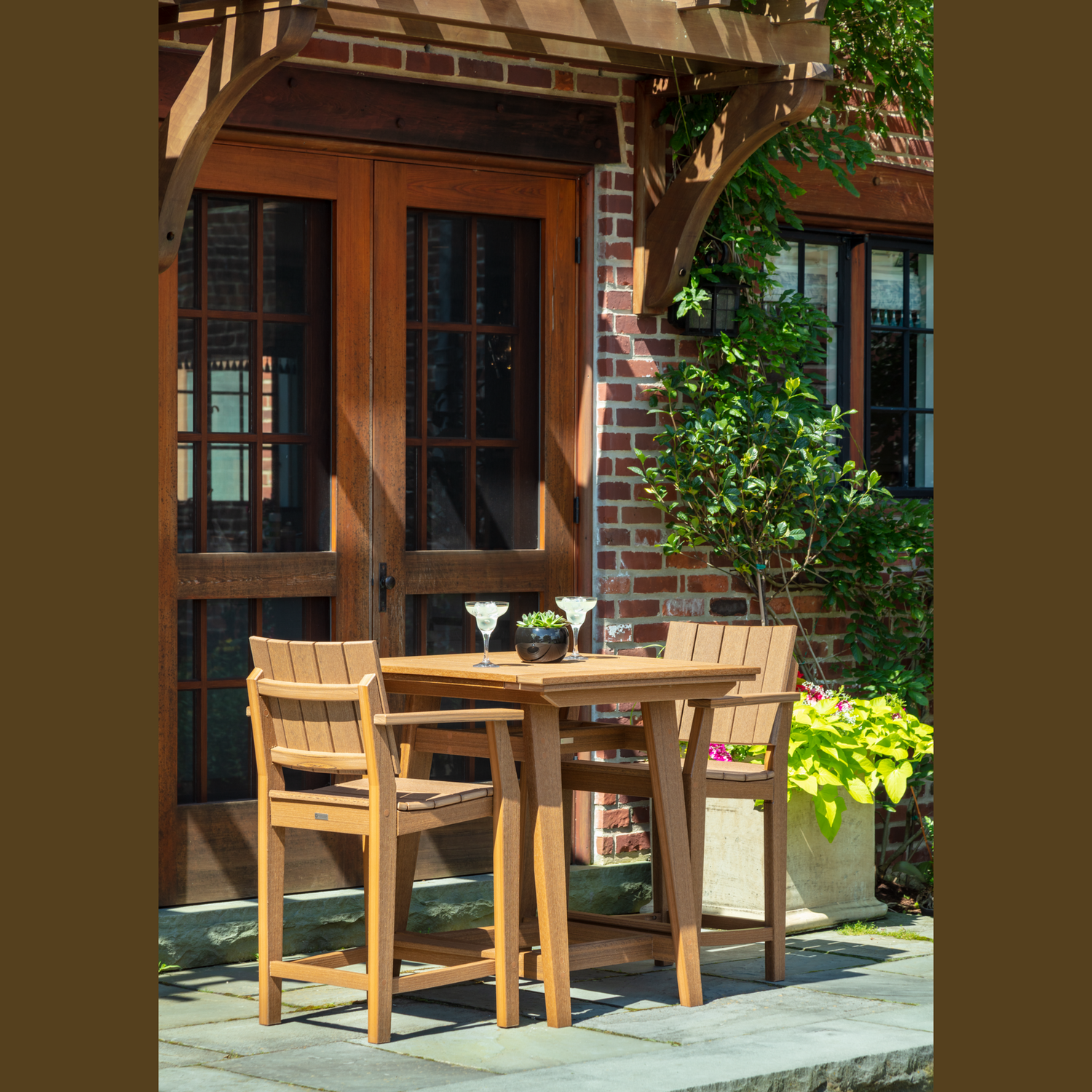 Seaside Casual MAD Balcony Table 33 x 33" (278)