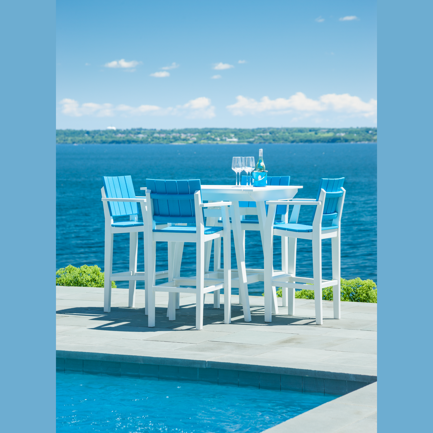 Seaside Casual MAD Bar Table 40 x 40" (276)
